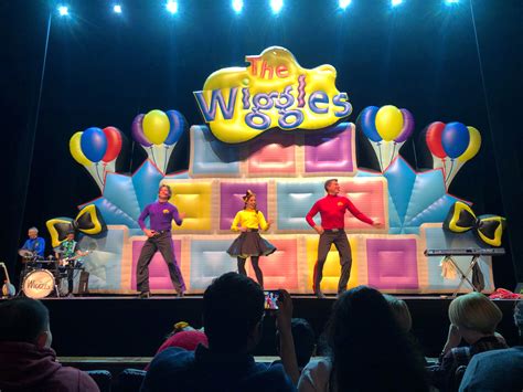 This is the First live Wiggles concert video. . The wiggles live in concert